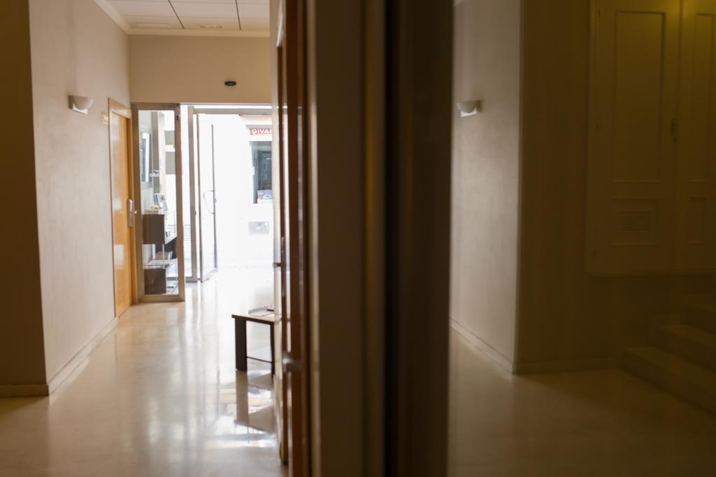 Hostal Don Julio Sanlúcar la Mayor Esterno foto